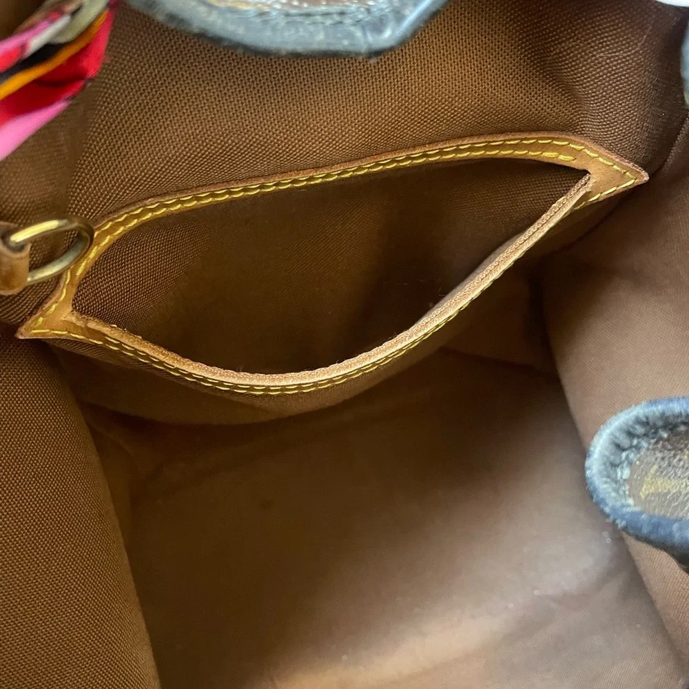 Authentic Louis Vuitton Monogram Montsouris MM Backpack - Picture 15 of 16